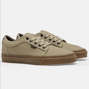 NWT 2018 Vans Chukka Low